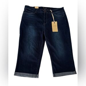 Jack David Denim Blue Women's Cuffed Capris Jeans Size:20 (NWT)
